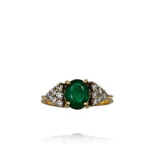 ANEL EM OURO COM DIAMANTES E ESMERALDA