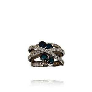 ANEL EM OURO COM DIAMANTES E SAFIRAS