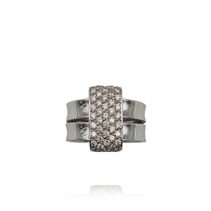 ANEL EM OURO COM DIAMANTES